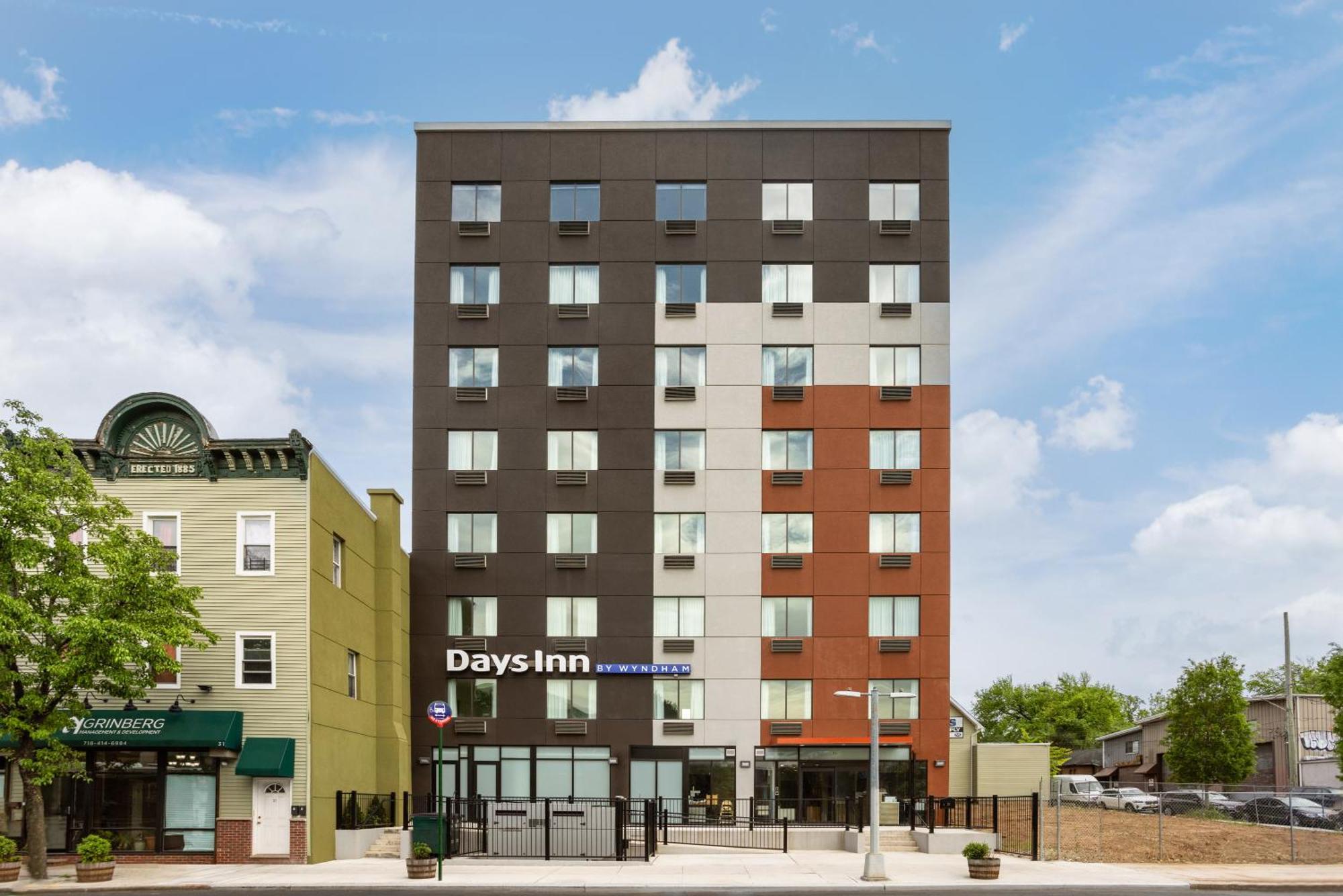 Days Inn By Wyndham Staten Island Nueva York Exterior foto